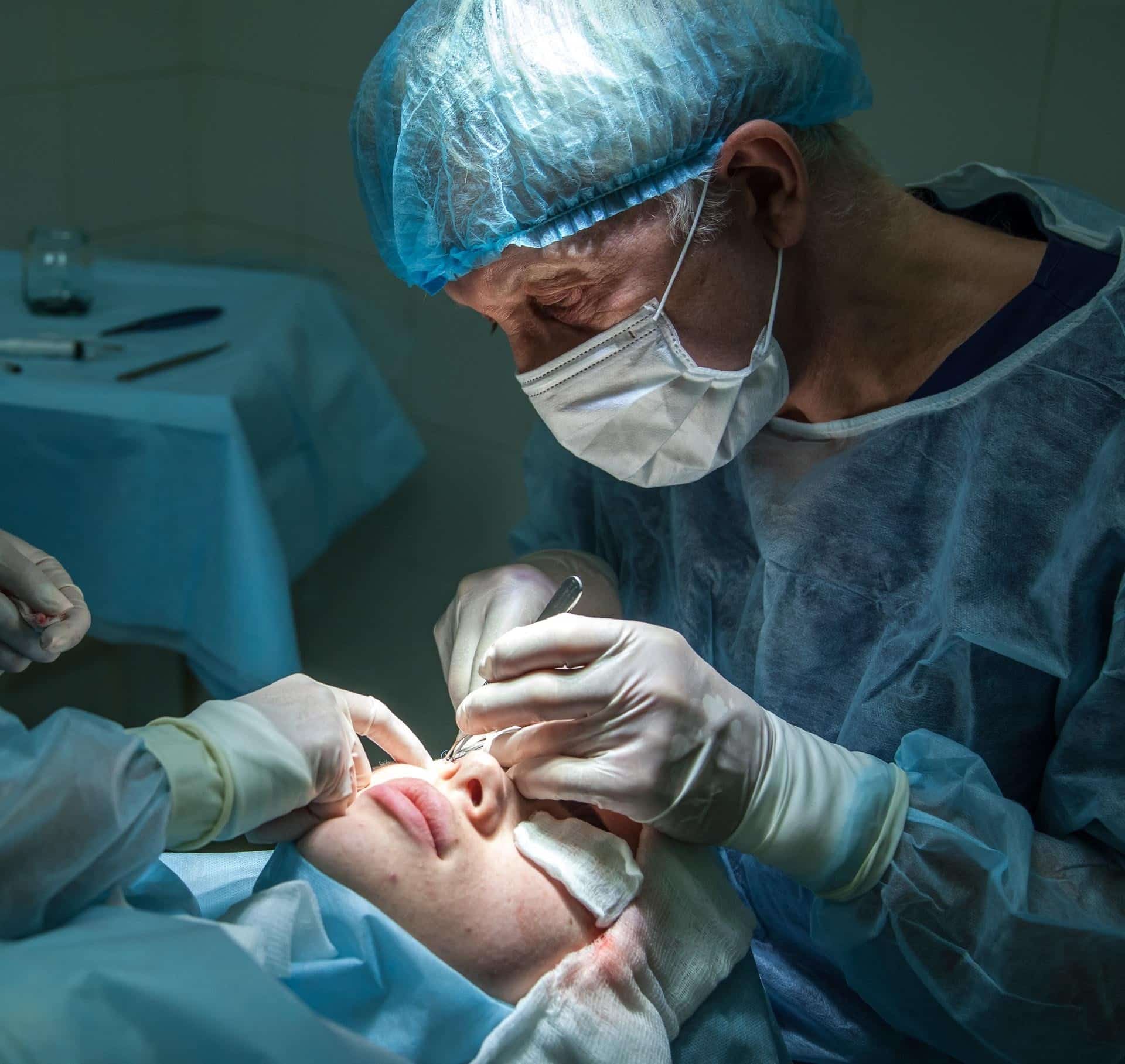 5 Plastic Surgery Grants to Apply Grants for Medical