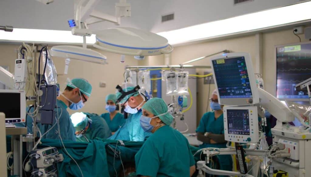 What Surgeon Makes the Most Money - Cardiovascular surgeon