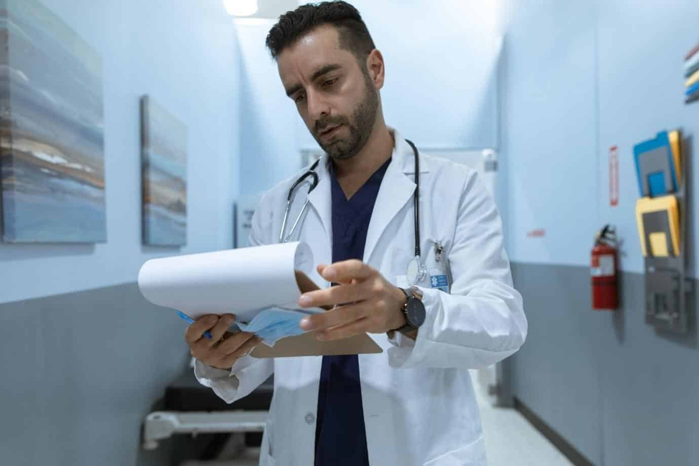 What are the different types of Nurses