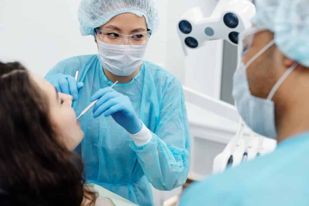 4 Steps to Become a General Surgeon