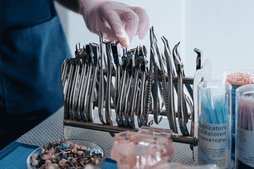 How to Become a Dental Hygienist