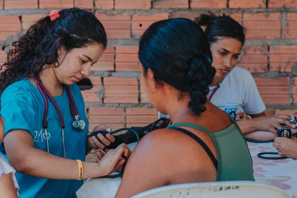 How to Become a Clinical Nurse Specialist