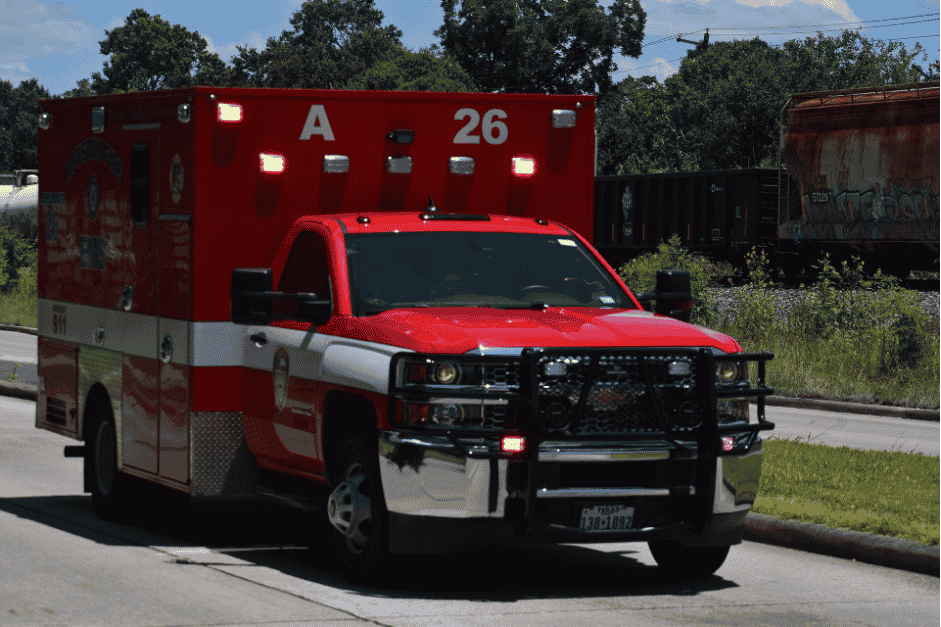 How to become an EMT