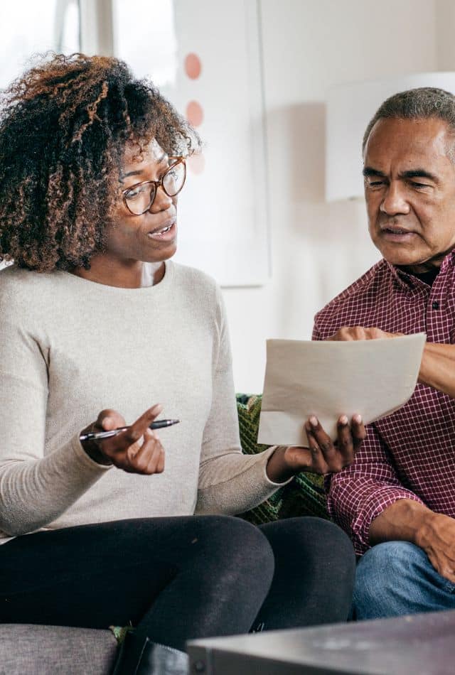 How Long After a Person Dies Will Beneficiaries Be Notified